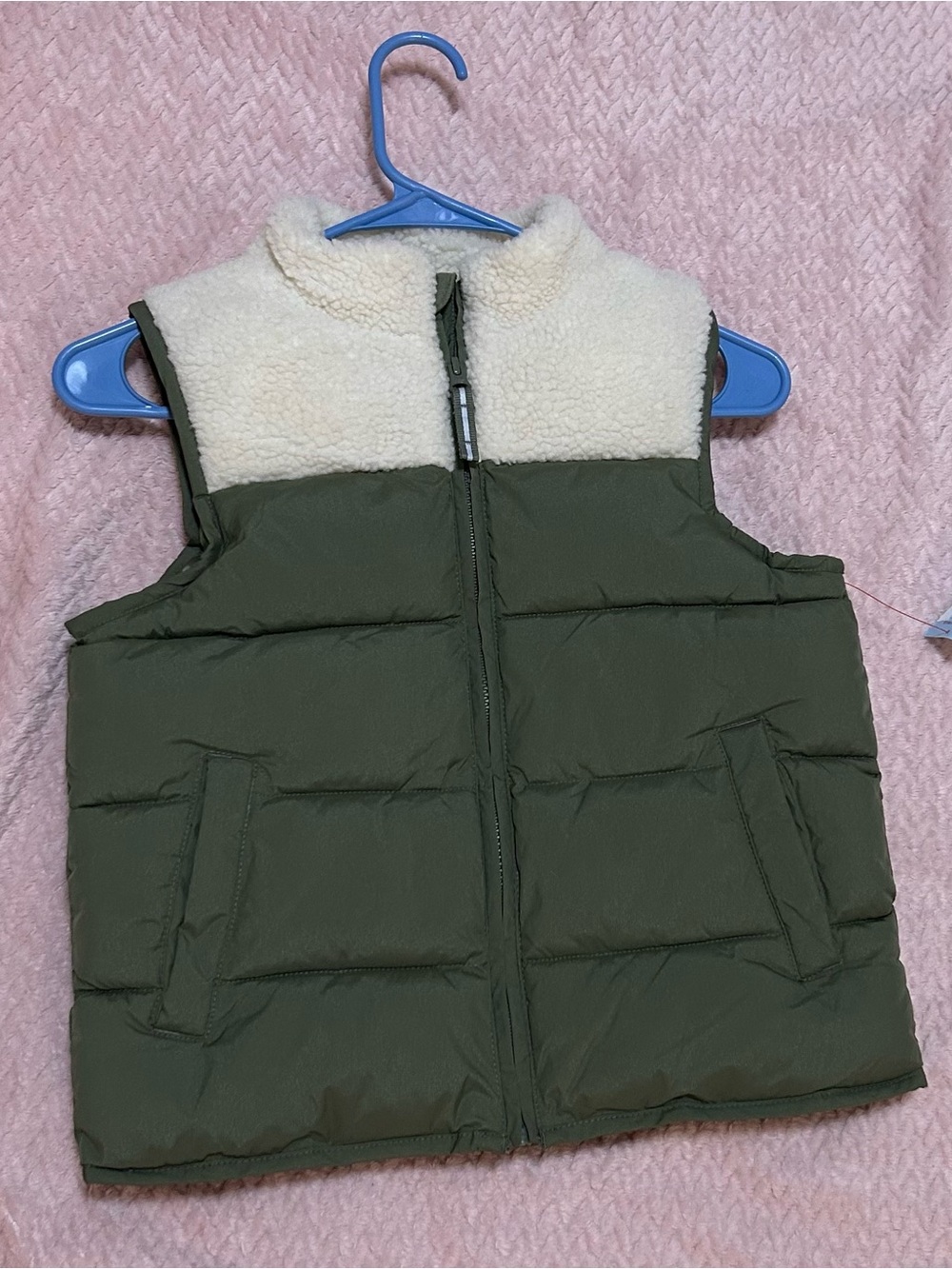 NWT Cat & Jack Olive Green & Sherpa Puffer Vest - Boys M (8)
